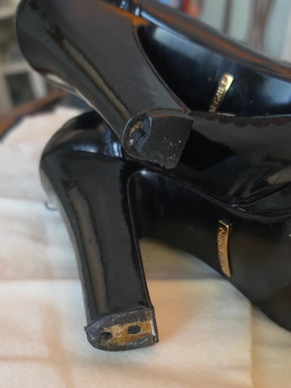 Cole Haan Black Patent Pointed-Toe Pumps with Velvet Bow NIKE AIR
